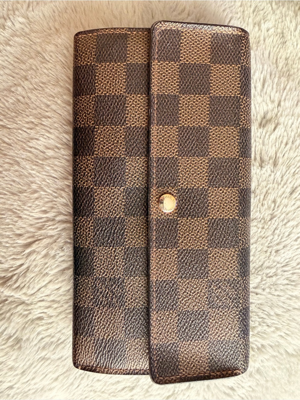Authentic Louis Vuitton Sarah Damier Ebene Wallet